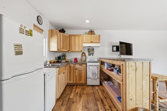 4218 N Maple St, Spokane, WA 99208