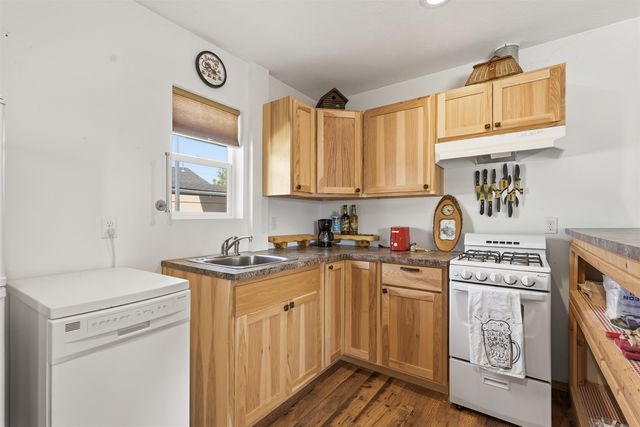 4218 N Maple St, Spokane, WA 99208