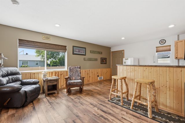 4218 N Maple St, Spokane, WA 99208