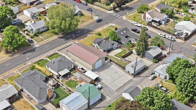 4218 N Maple St, Spokane, WA 99208