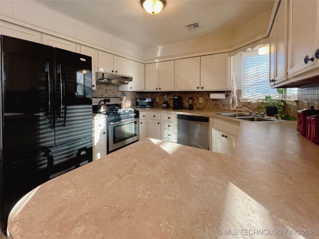 1707 S 139th East Avenue, Tulsa, OK 74108