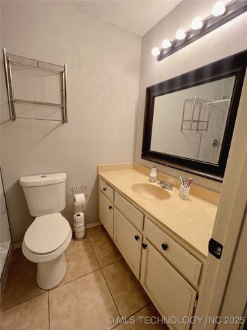 1707 S 139th East Avenue, Tulsa, OK 74108