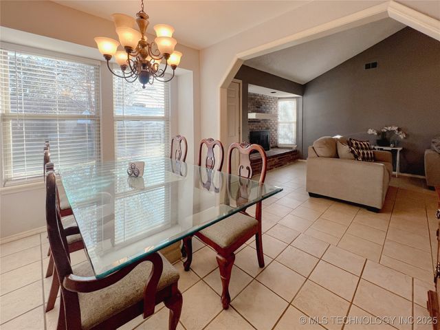 1707 S 139th East Avenue, Tulsa, OK 74108