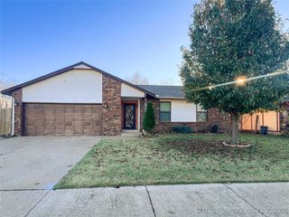 1707 S 139th East Avenue, Tulsa, OK 74108