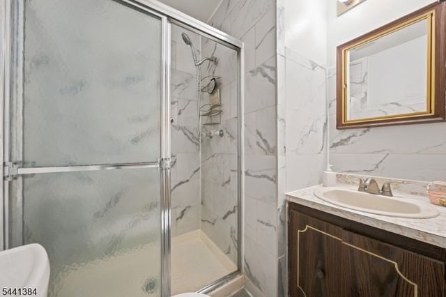 1005 Robin Rd, Hillsborough Twp., NJ 08844
