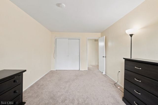 1005 Robin Rd, Hillsborough Twp., NJ 08844