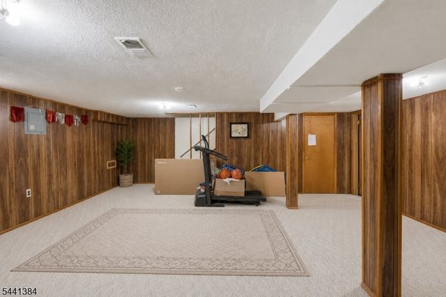1005 Robin Rd, Hillsborough Twp., NJ 08844