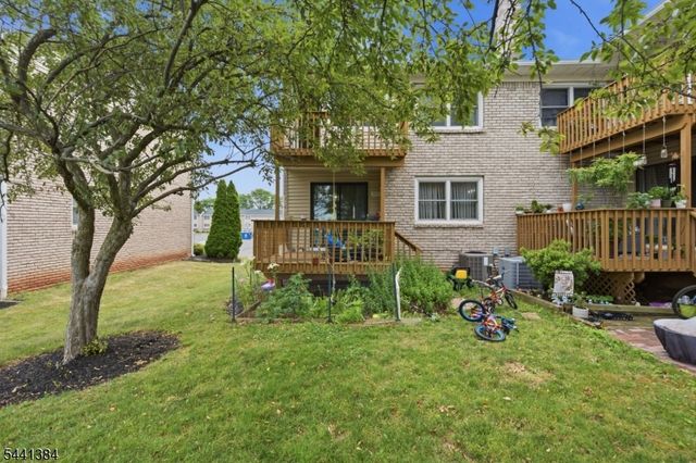1005 Robin Rd, Hillsborough Twp., NJ 08844