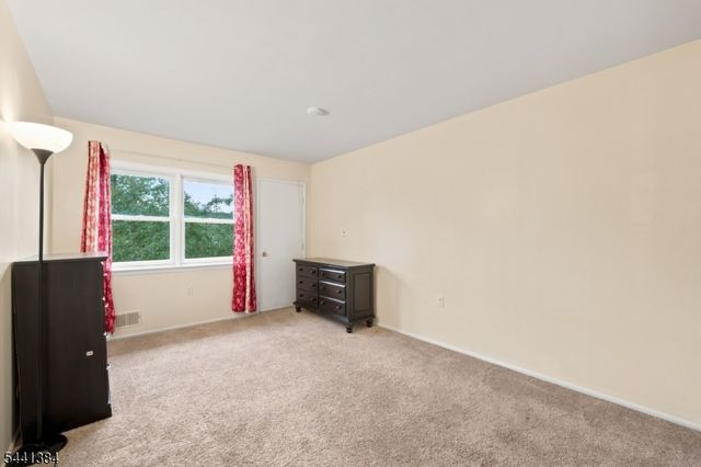 1005 Robin Rd, Hillsborough Twp., NJ 08844