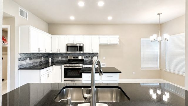 7606 Glenstone Street, Rowlett, TX 75089