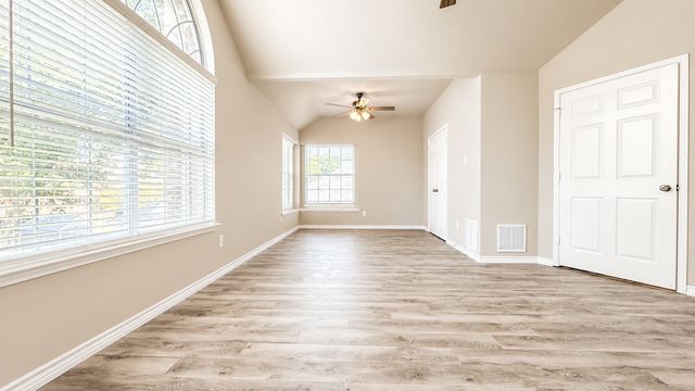 7606 Glenstone Street, Rowlett, TX 75089