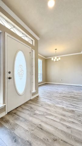 7606 Glenstone Street, Rowlett, TX 75089