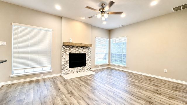 7606 Glenstone Street, Rowlett, TX 75089