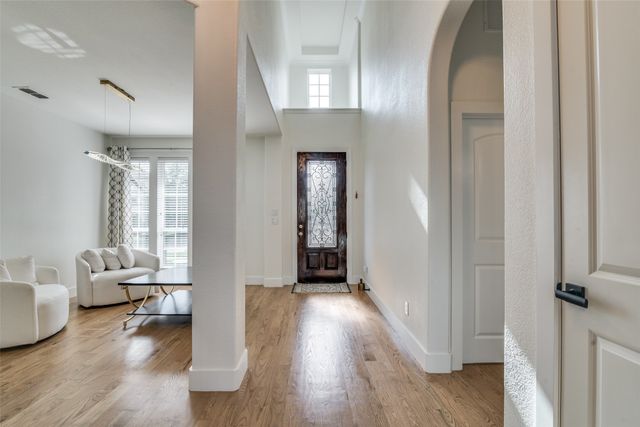 5716 Broadgreen Road, Frisco, TX 75035