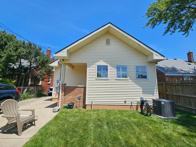 15641 O Connor Avenue, Allen Park, MI 48101