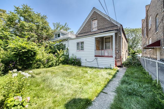7842 S May Street, Chicago, IL 60620