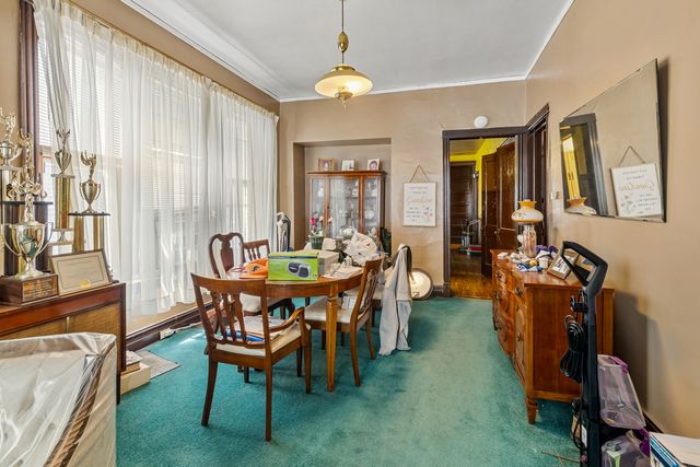 7842 S May Street, Chicago, IL 60620