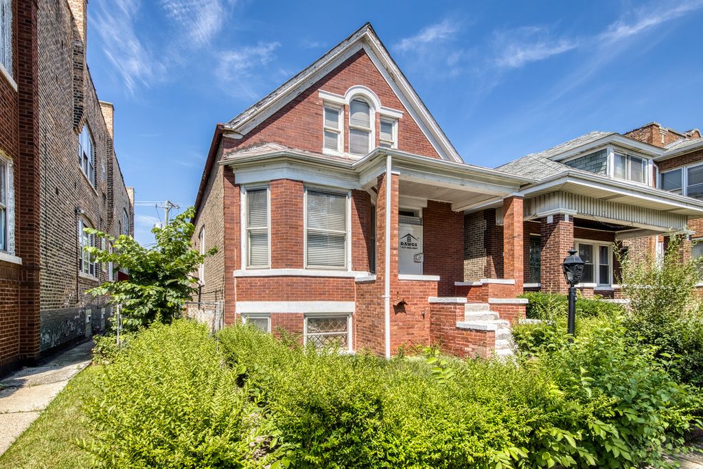 7842 S May Street, Chicago, IL 60620