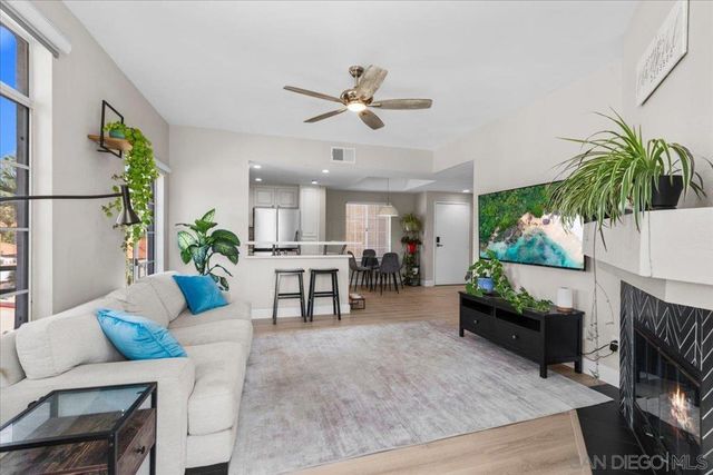 2150 Camino de la Reina 4204, San Diego, CA 92108