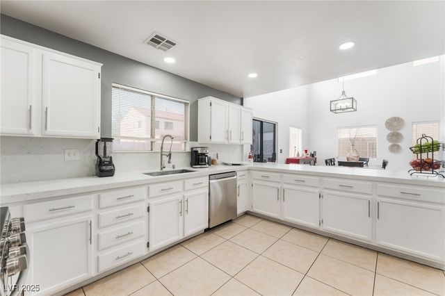 809 Bladensburg Street, Las Vegas, NV 89110