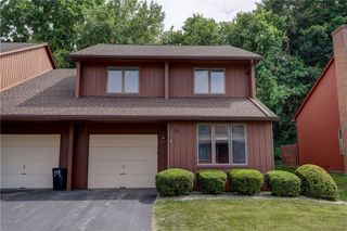 21 Spring Hill, Perinton, NY 14450