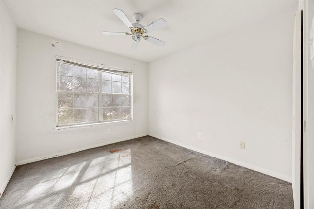 122 Mossey Oak Drive, Baytown, TX 77520