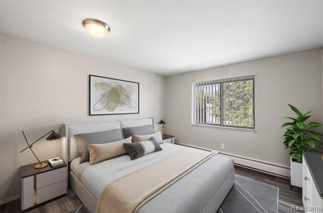 48200 W Pontiac Trail 14, Wixom, MI 48393