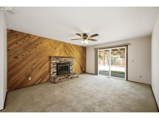 1091 Ne SUNRISE Ln, Hillsboro, OR 97124