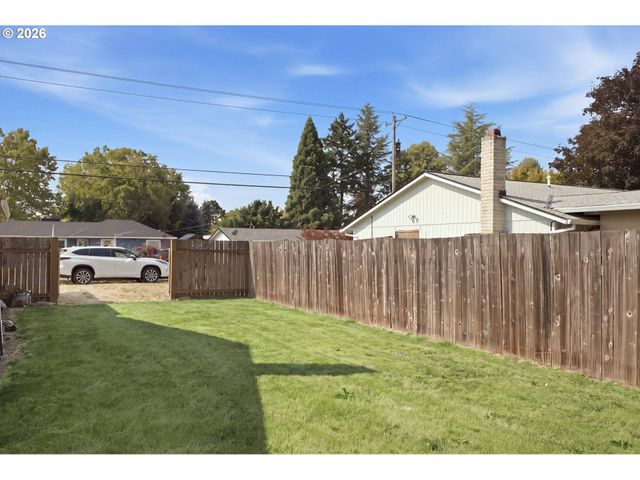1091 Ne SUNRISE Ln, Hillsboro, OR 97124