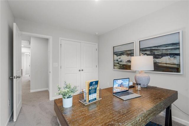 524 Crown Drive, Emerson, GA 30137