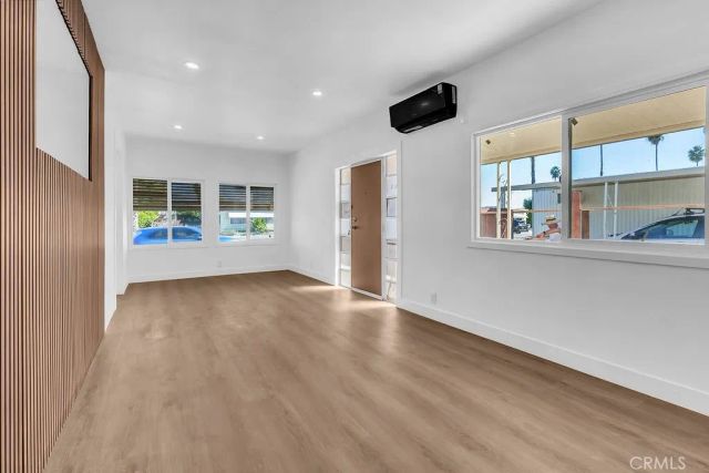 841 S Lyon, Hemet, CA 92543