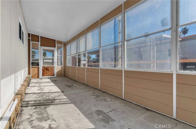 841 S Lyon, Hemet, CA 92543
