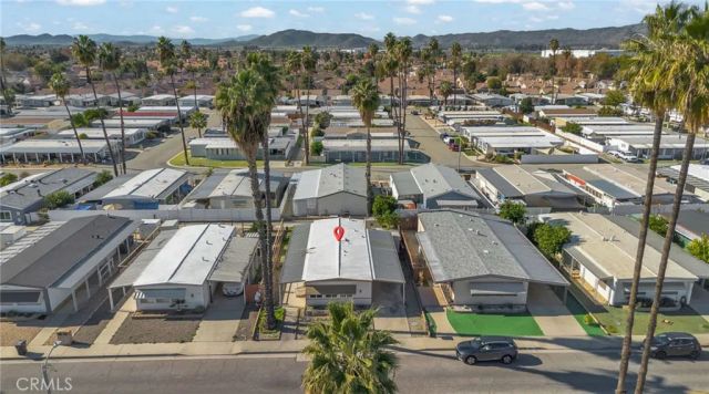 841 S Lyon, Hemet, CA 92543