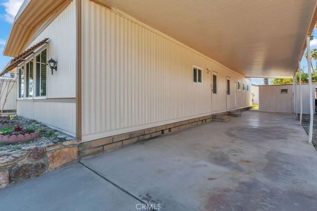 841 S Lyon, Hemet, CA 92543