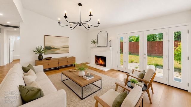205 Oakhurst Ct, Merced, CA 95340