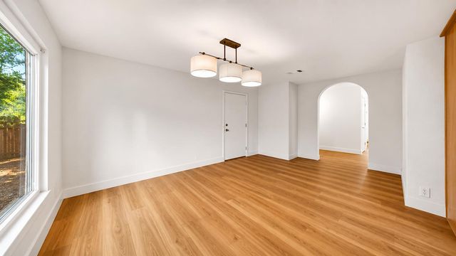 205 Oakhurst Ct, Merced, CA 95340