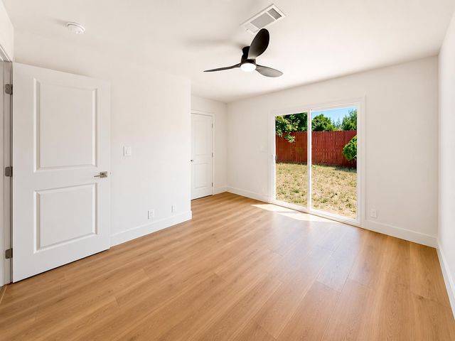205 Oakhurst Ct, Merced, CA 95340