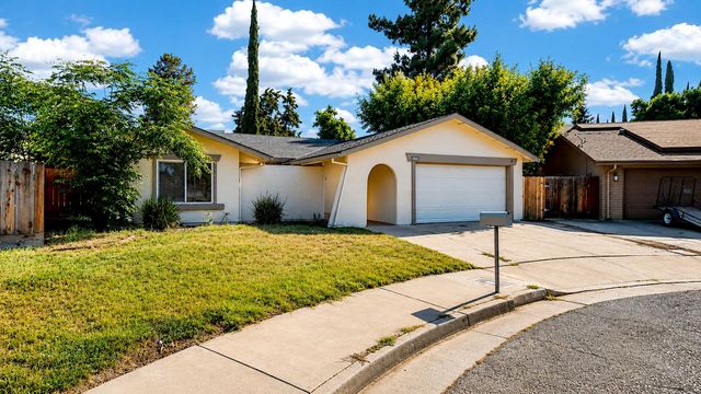 205 Oakhurst Ct, Merced, CA 95340