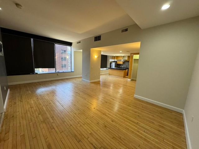 106 N High Street, 401, Columbus, OH 43215