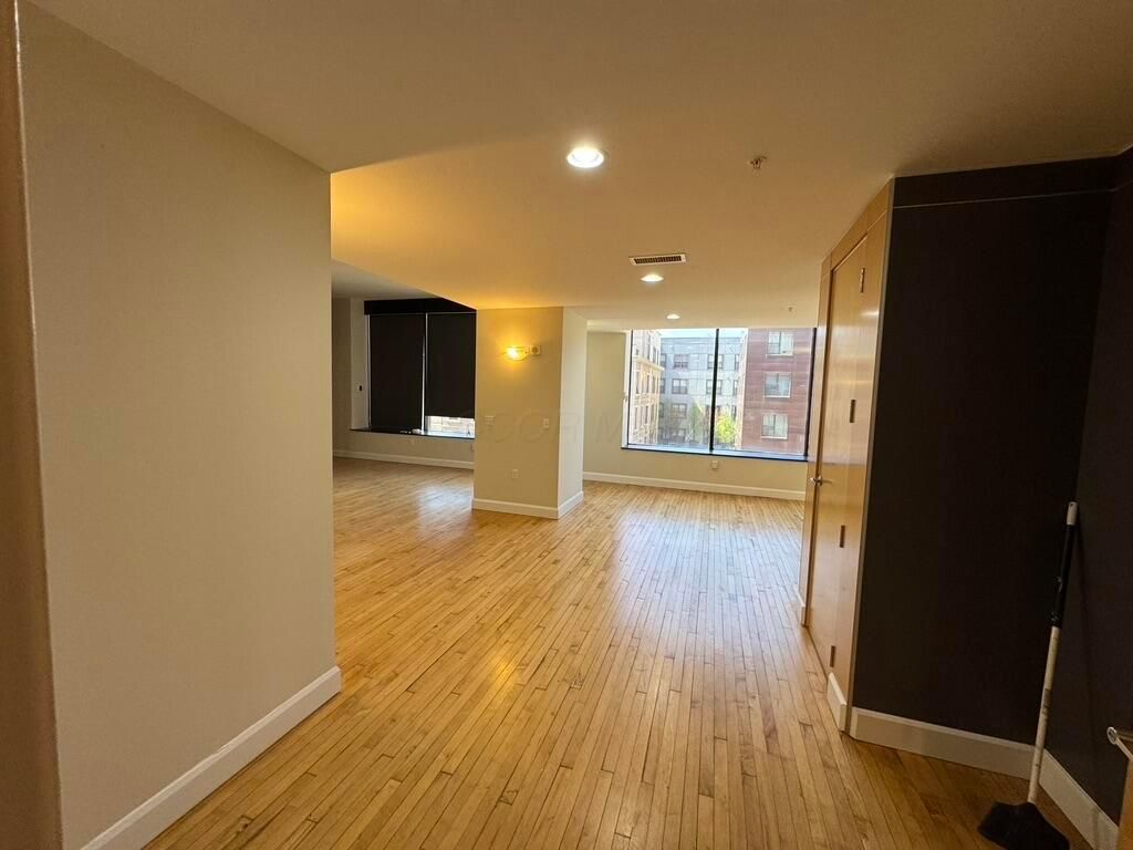 106 N High Street, 401, Columbus, OH 43215