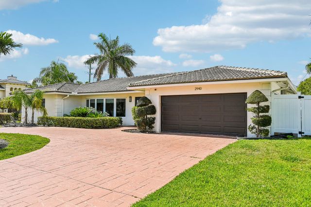 2940 NE 39th Court, Lighthouse Point, FL 33064