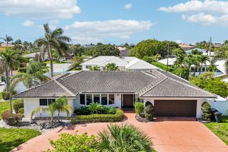 2940 NE 39th Court, Lighthouse Point, FL 33064