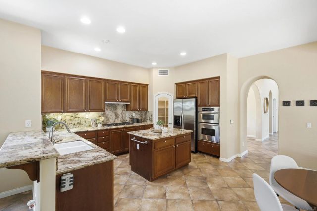 7652 Marker Rd, San Diego, CA 92130