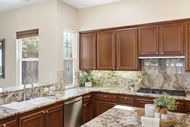 7652 Marker Rd, San Diego, CA 92130