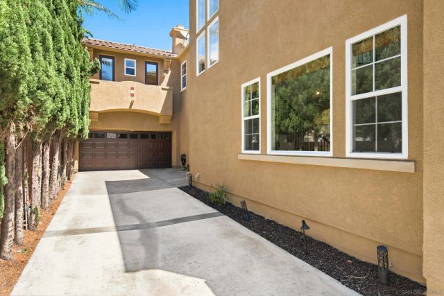 7652 Marker Rd, San Diego, CA 92130