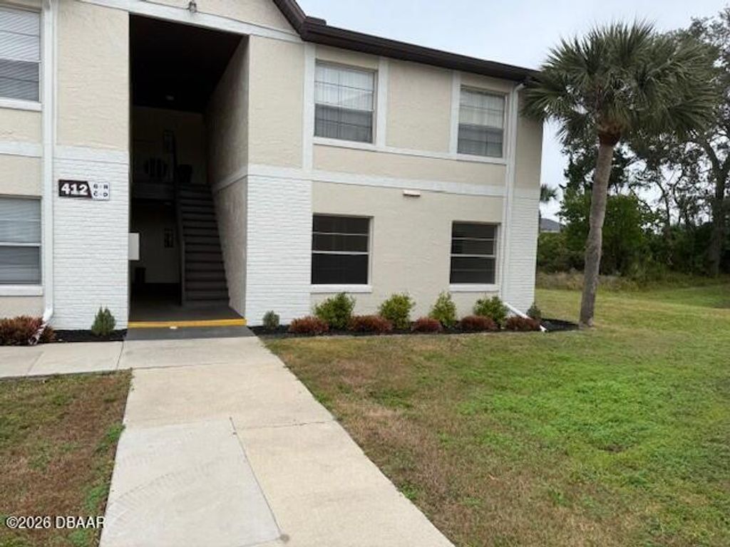 412 W Banana Cay Drive 412 D, South Daytona, FL 32119