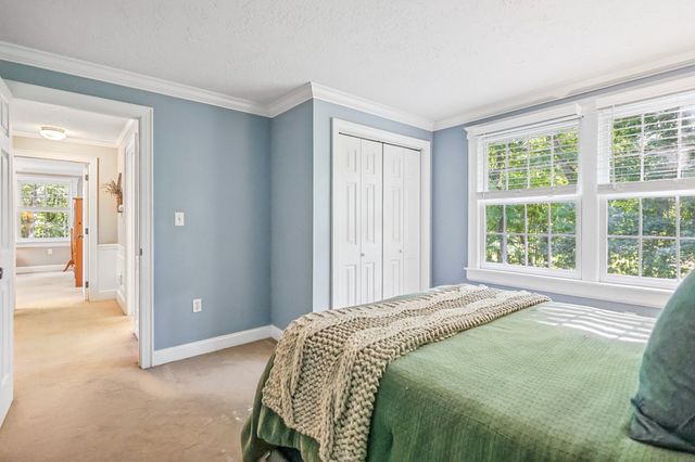 2 Holly Lane, Haverhill, MA 01835