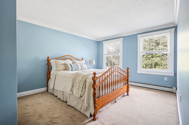 2 Holly Lane, Haverhill, MA 01835