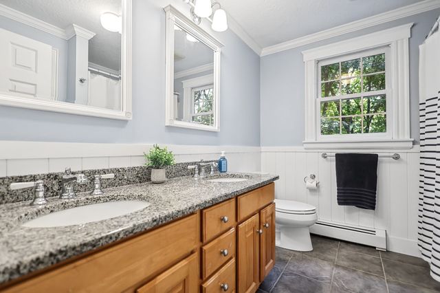 2 Holly Lane, Haverhill, MA 01835