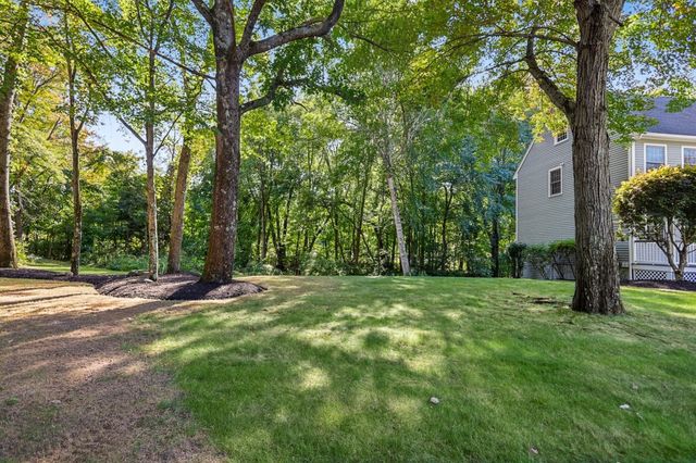 2 Holly Lane, Haverhill, MA 01835